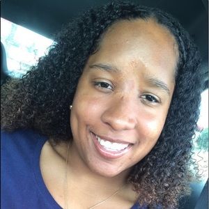 Meet your Posher, Candace